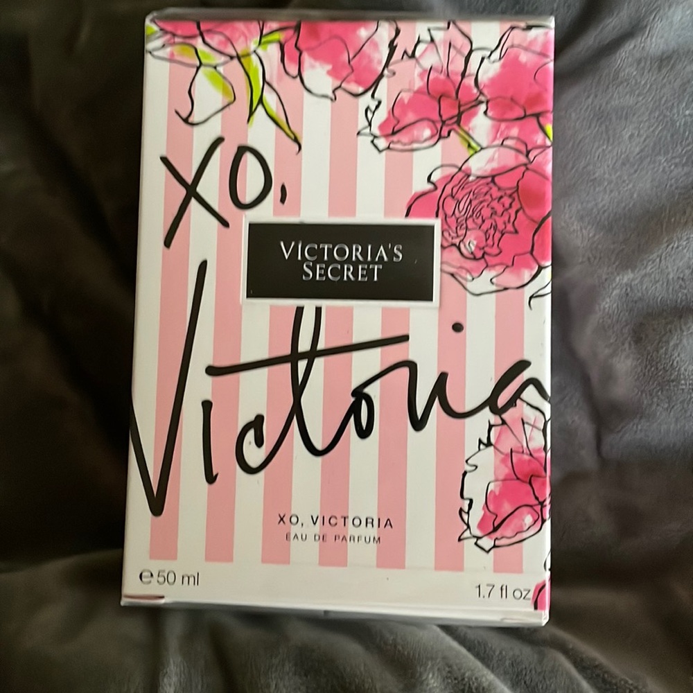 Victoria’s Secret fragrance XO, Victoria 1.7 oz
